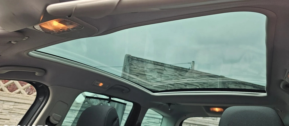Peugeot 5008 cena 21900 przebieg: 199000, rok produkcji 2011 z Częstochowa małe 497
